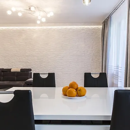 Lägenhet Udanypobyt Silver Centrum Zakopane